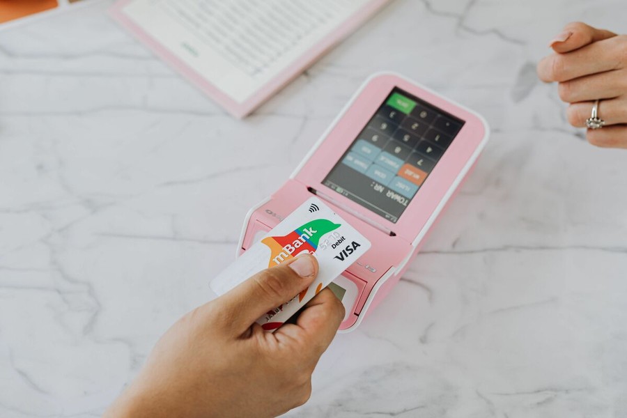 Pagamenti digitali, Italia sempre più cashless Pagamenti digitali, Italia sempre più cashless