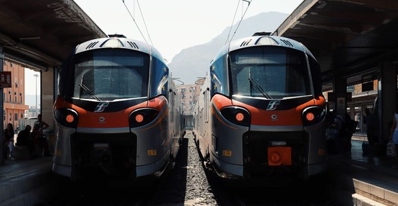 Regione Lombardia stanzia 81,9 milioni per potenziare e riqualificare la rete Ferrovienord. Assessore Terzi: investiamo su sicurezza e qualità del servizio Regione Lombardia stanzia 81,9 milioni per potenziare e riqualificare la rete Ferrovienord. Assessore Terzi: investiamo su sicurezza e qualità del servizio