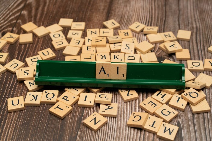Assistenti AI, li usano quasi 19 milioni di italiani: ChatGPT perde quota, Gemini avanza Assistenti AI, li usano quasi 19 milioni di italiani: ChatGPT perde quota, Gemini avanza
