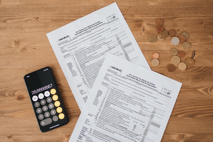 Flat tax fino a 100mila euro: la Lega spinge, ma Bruxelles frena