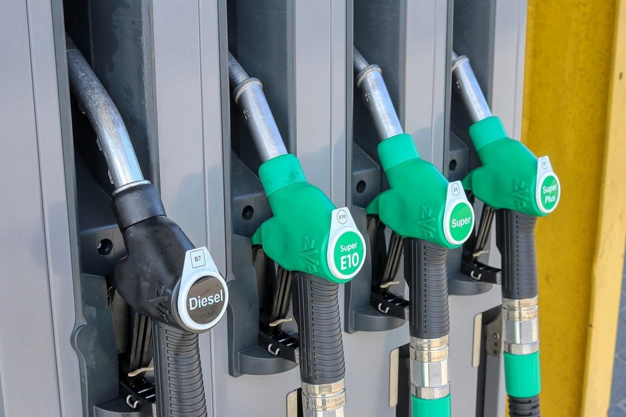 Prezzi: Confesercenti, caro energia e carburanti spingono l’inflazione ai massimi da tre anni
