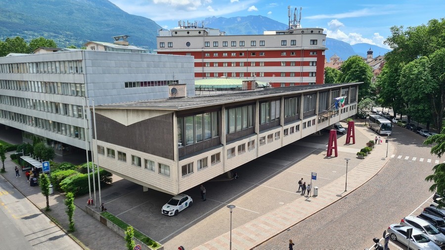 Trento, la Regione celebra per la prima volta le sue radici: una giornata per ladini, mòcheni e cimbri