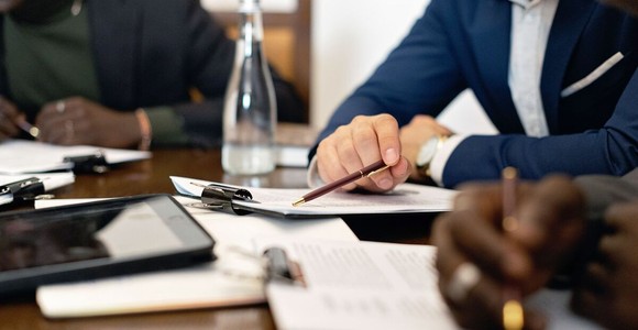 Welfare sì, ma (quasi) senza azioni: in Italia la partecipazione dei manager al capitale resta un miraggio