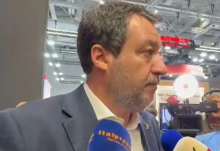 Salvini “Serve scostamento di bilancio da miliardi, manovra sia coraggiosa” Salvini “Serve scostamento di bilancio da miliardi, manovra sia coraggiosa”