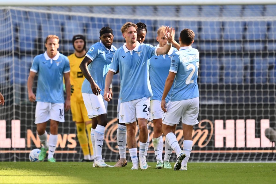 Lazio-Monza 3-1, biancocelesti in testa in compagnia dell’Inter Lazio-Monza 3-1, biancocelesti in testa in compagnia dell’Inter