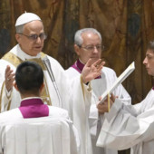 Leone XIV conferma provvisoriamente tutti gli incarichi della Curia