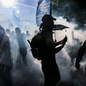 G7, scontri a Ginevra tra manifestanti anti-vertice e polizia