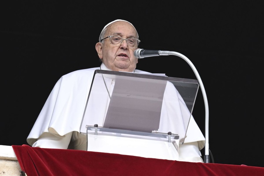 Papa, lieve miglioramento degli indici infiammatori. Visita di Meloni