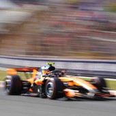 Norris trionfa in Olanda su Antonelli e Russell, poi Hamilton e Leclerc Norris trionfa in Olanda su Antonelli e Russell, poi Hamilton e Leclerc