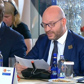 Fontana “La Nato forte se unita e previene le crisi”