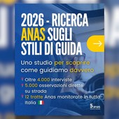 Ricerca Anas, solo il 42% degli italiani usa correttamente il cellulare al volante