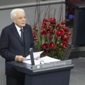 Mattarella “All’orizzonte nuovi Dottor Stranamore che amano la bomba” Mattarella “All’orizzonte nuovi Dottor Stranamore che amano la bomba”