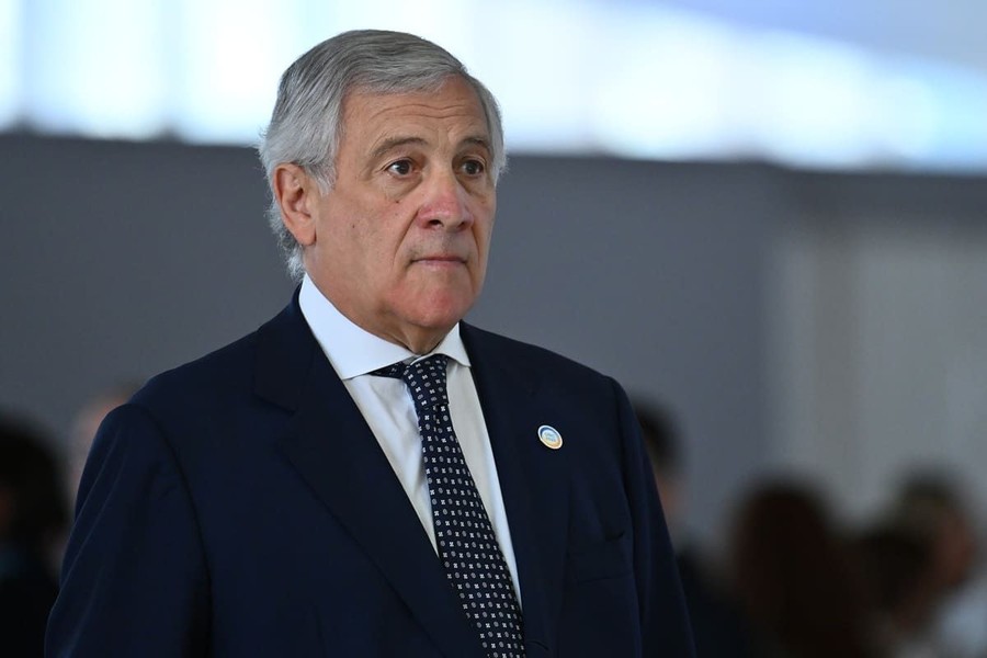 Tajani “Inaccettabili nuovi insediamenti israeliani in Cisgiordania”