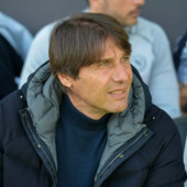 Conte “Ai tifosi interessa lo scudetto del Napoli, non il mio futuro”