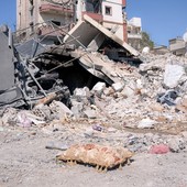 Terremoto e raid americani, notte da incubo per l’iran Terremoto e raid americani, notte da incubo per l’iran