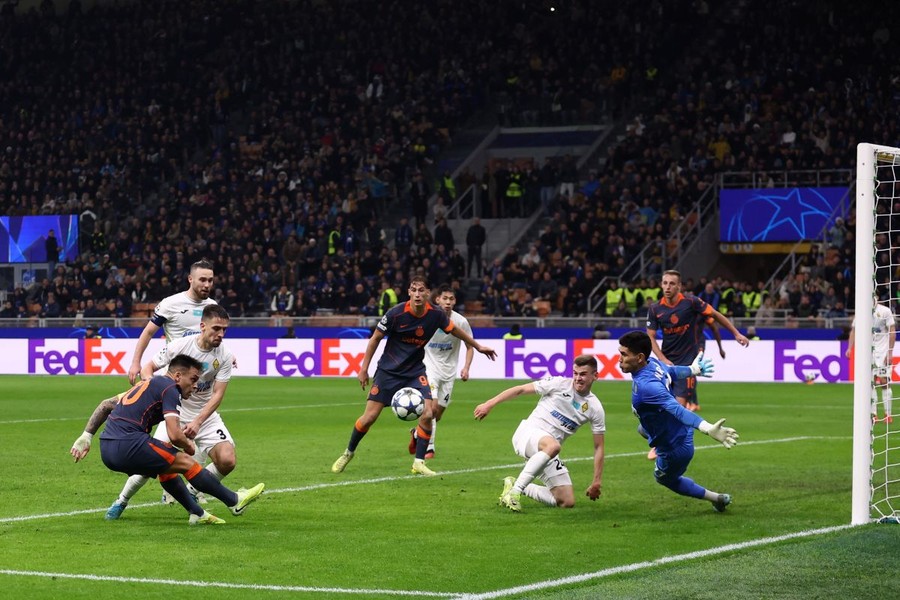 Inter a punteggio pieno in Champions, 2-1 sofferto al Kairat Inter a punteggio pieno in Champions, 2-1 sofferto al Kairat