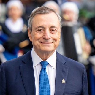 Draghi “L’Europa agisca, serve coraggio per trasformare la crisi in unione”