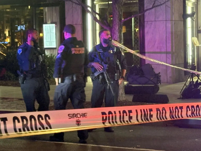 Sparatoria a Washington, Trump “E’ la più grande minaccia alla sicurezza nazionale” Sparatoria a Washington, Trump “E’ la più grande minaccia alla sicurezza nazionale”