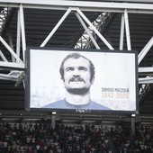 Tifosi di spalle durante il minuto di silenzio per Mazzola, Juventus multata Tifosi di spalle durante il minuto di silenzio per Mazzola, Juventus multata