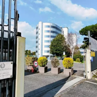 Banconote false, smantellati 2 siti contraffazione e rete canali social