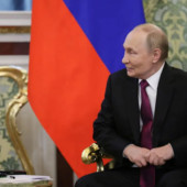 Ucraina, per Putin sforzi “nella direzione” di una soluzione pacifica