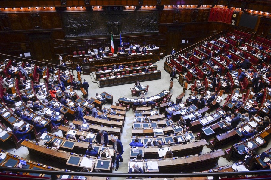 Delmastro, Camera non autorizza l’uso delle chat, voto a scrutinio segreto Delmastro, Camera non autorizza l’uso delle chat, voto a scrutinio segreto