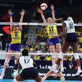 Europei femminili di volley, l’Italia batte la Svezia e va in semifinale Europei femminili di volley, l’Italia batte la Svezia e va in semifinale