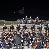 L’Orchestra sinfonica di Wuxi porta in Italia il fascino della cultura cinese L’Orchestra sinfonica di Wuxi porta in Italia il fascino della cultura cinese