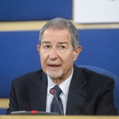 Musumeci “Italia territorio a rischio, dobbiamo essere preparati per calamità” Musumeci “Italia territorio a rischio, dobbiamo essere preparati per calamità”