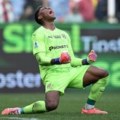Suzuki para un rigore nel recupero, il Parma ferma il Genoa sullo 0-0