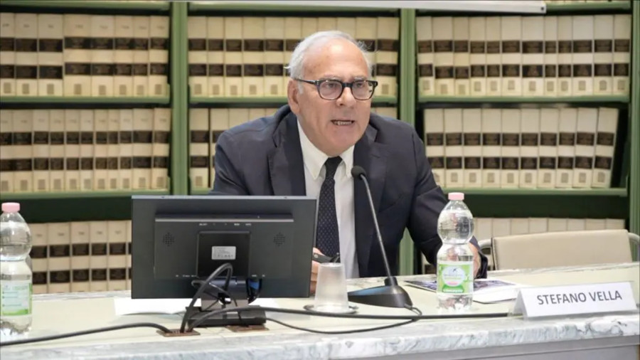 Farmaceutica, Vella “Innovazione cruciale ma le persone devono restare al centro” Farmaceutica, Vella “Innovazione cruciale ma le persone devono restare al centro”