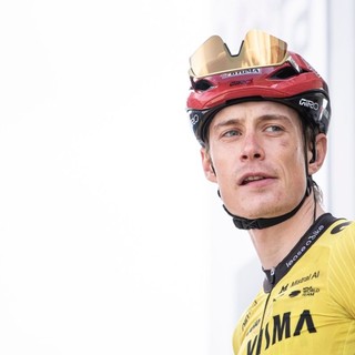Vingegaard da padrone nella 7^ tappa del Giro, Eulalio ancora in rosa