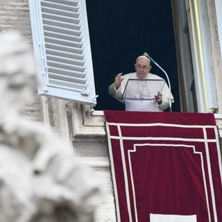 Papa “La guerra è sempre una sconfitta ed è ignobile”