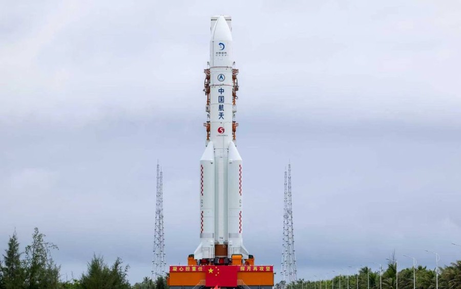 Cina, rimandato il lancio della sonda lunare Chang’e-7 Cina, rimandato il lancio della sonda lunare Chang’e-7