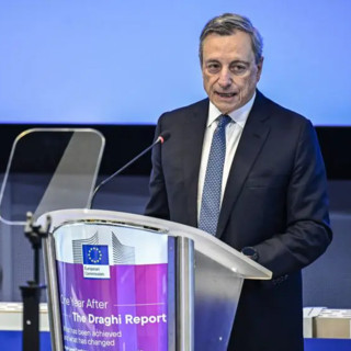 Ue, Draghi “Nostro modello di crescita sta svanendo”