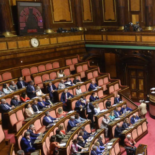 Ddl femminicidio, il Senato approva il testo all’unanimità