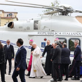 Il Papa a Pompei “Rinnovare l’impegno per la pace”