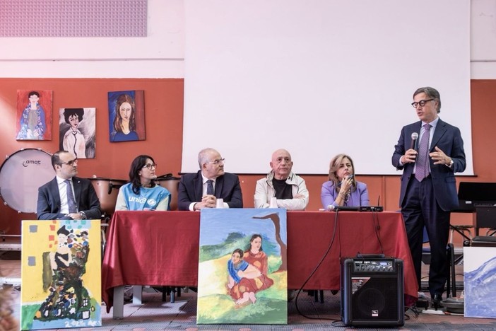 Sud del Mondo, a Reggio si chiude Eyes in Color: arte e integrazione nelle scuole