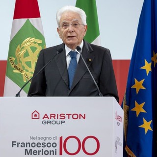 Mattarella “Crisi richiedono visione e coraggio, guardare avanti”
