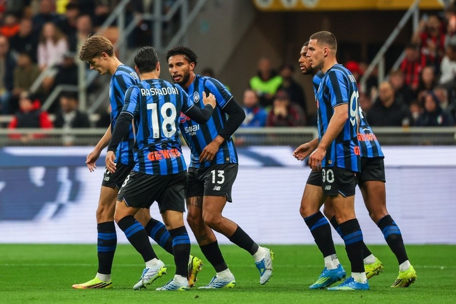 Fischi a San Siro, il Milan perde in casa contro l’Atalanta