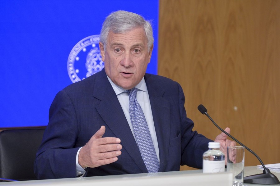 Forza Italia, Tajani “Mi ricandiderò segretario, ben vengano altri candidati” Forza Italia, Tajani “Mi ricandiderò segretario, ben vengano altri candidati”