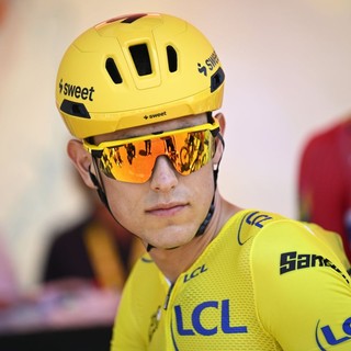 Kooij vince in volata la 5^ tappa del Tour de France, Traeen resta in giallo