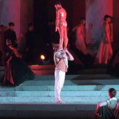 Vinitaly, l’arte del vino diventa spettacolo con “Dentro c’è l’Italia”