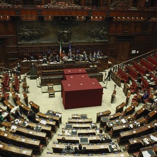 Via libera della Camera al Dl economia, è legge