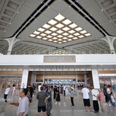 Cina, oltre 900 milioni di spostamenti ferroviari nel picco estivo Cina, oltre 900 milioni di spostamenti ferroviari nel picco estivo