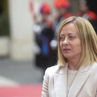 Meloni “Non sono antiamericana oggi, non ero inginocchiata ieri”