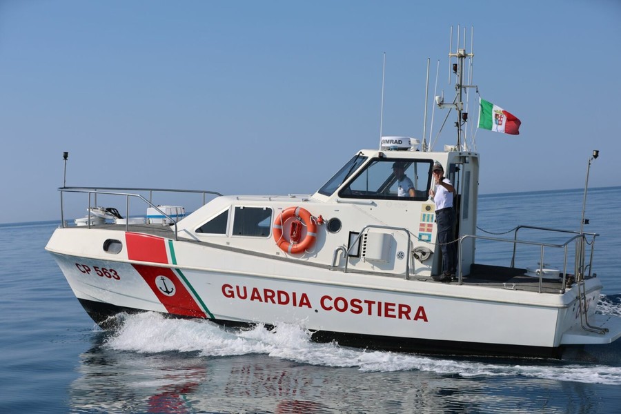 Undici cadaveri in mare segnalati al largo coste libiche