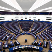 Ucraina, Parlamento Ue accelera l’approvazione del prestito da 90 miliardi Ucraina, Parlamento Ue accelera l’approvazione del prestito da 90 miliardi