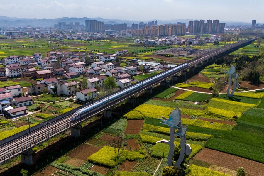 Cina, investimenti nel settore ferroviario in aumento del 3,2% nei primi 4 mesi Cina, investimenti nel settore ferroviario in aumento del 3,2% nei primi 4 mesi