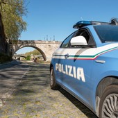 Accoltella ex moglie a Roma e fugge, fermato dopo 7 ore di ricerche Accoltella ex moglie a Roma e fugge, fermato dopo 7 ore di ricerche